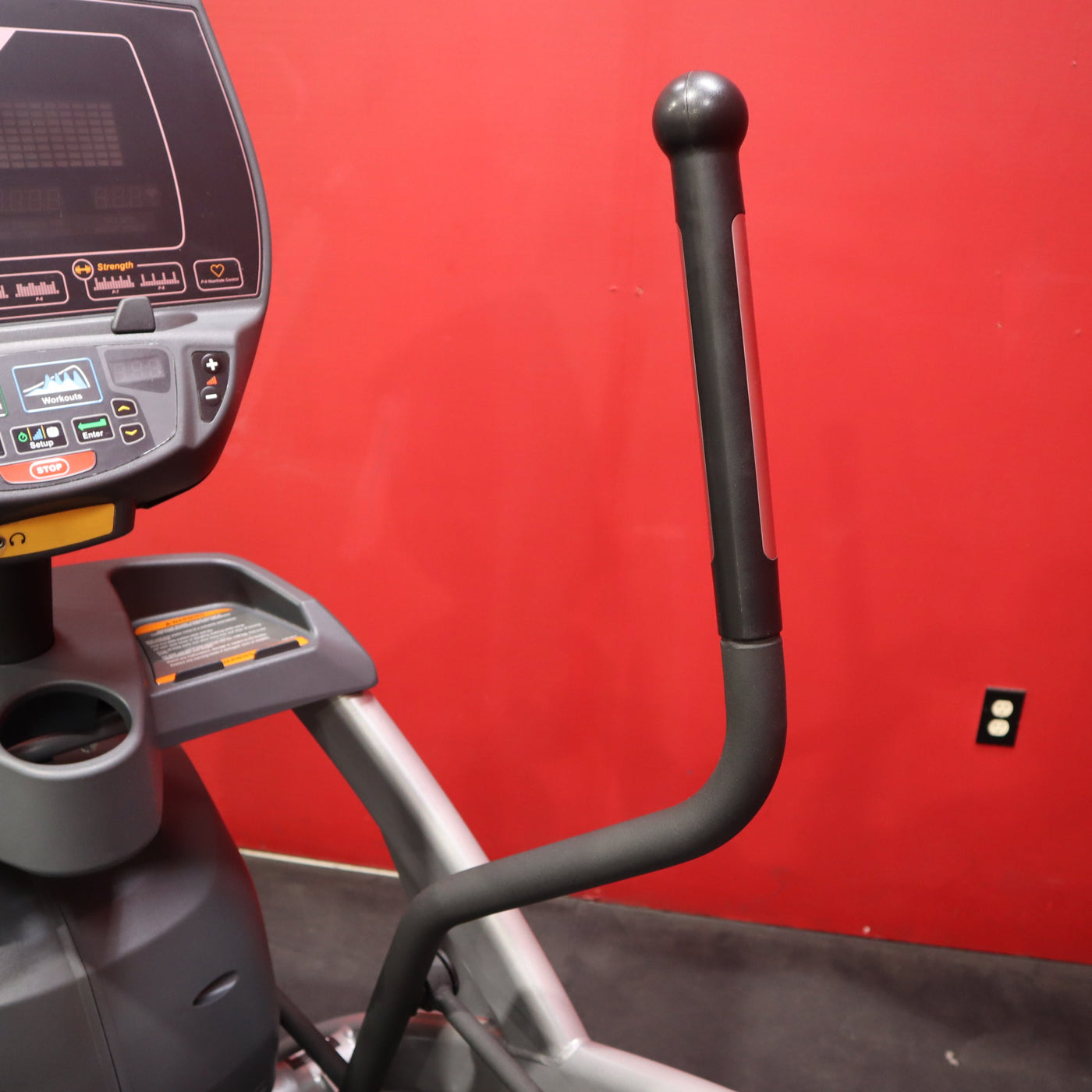 Cybex 626AT Arc Trainer (Remanufactured)