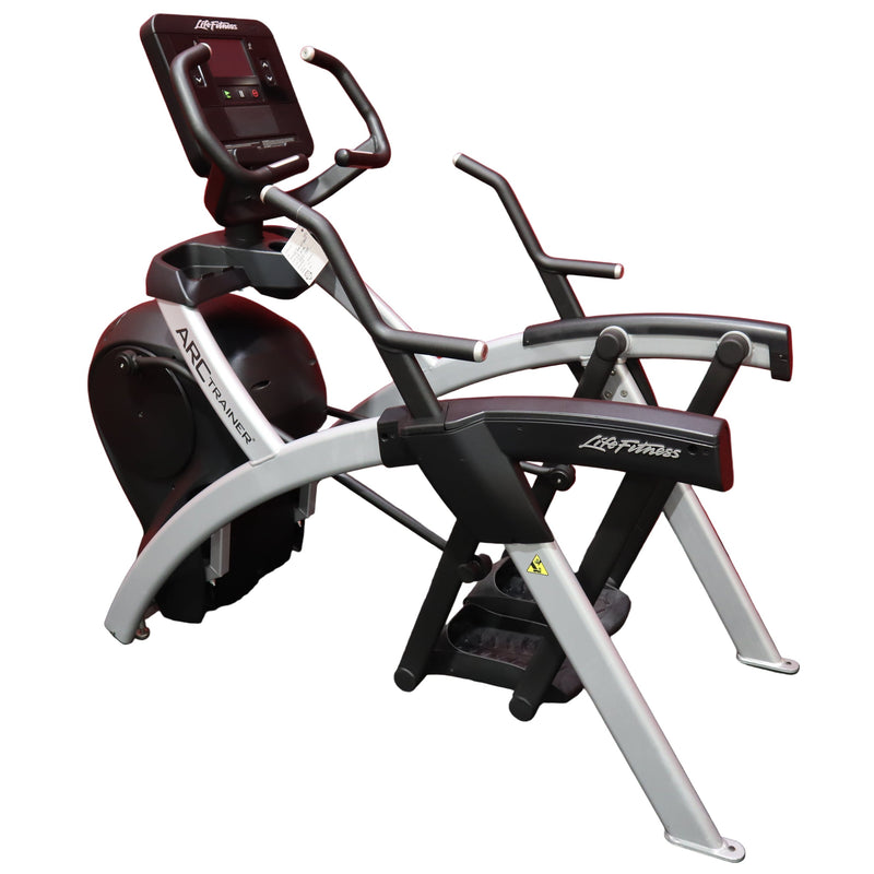 Life Fitness INTLS Lower Body Arc Trainer (Remanufactured)