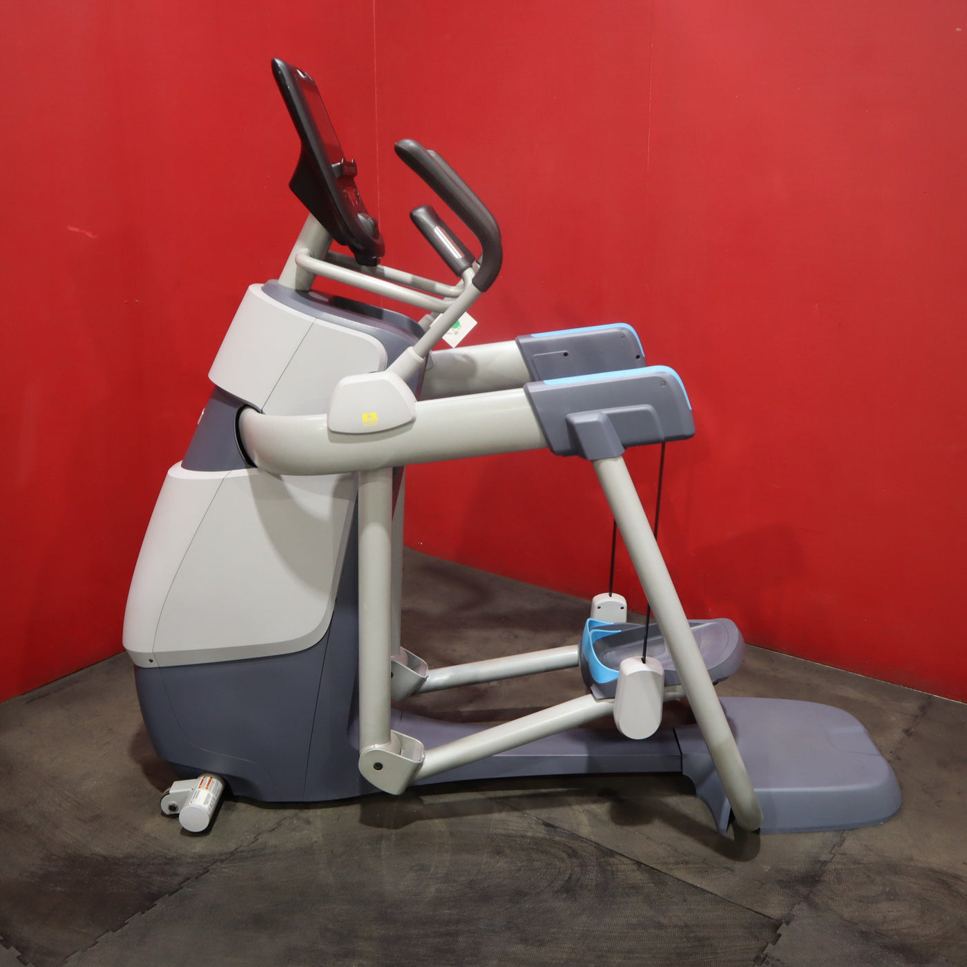 Precor AMT-12 865 Adaptive Motion Trainer w/P62 Console (Remanufactured)