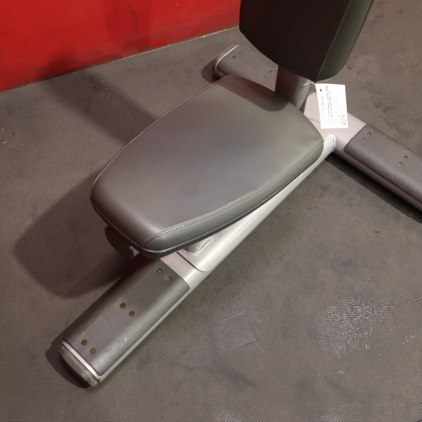 Life Fitness Utility Bench (Remanufactured)