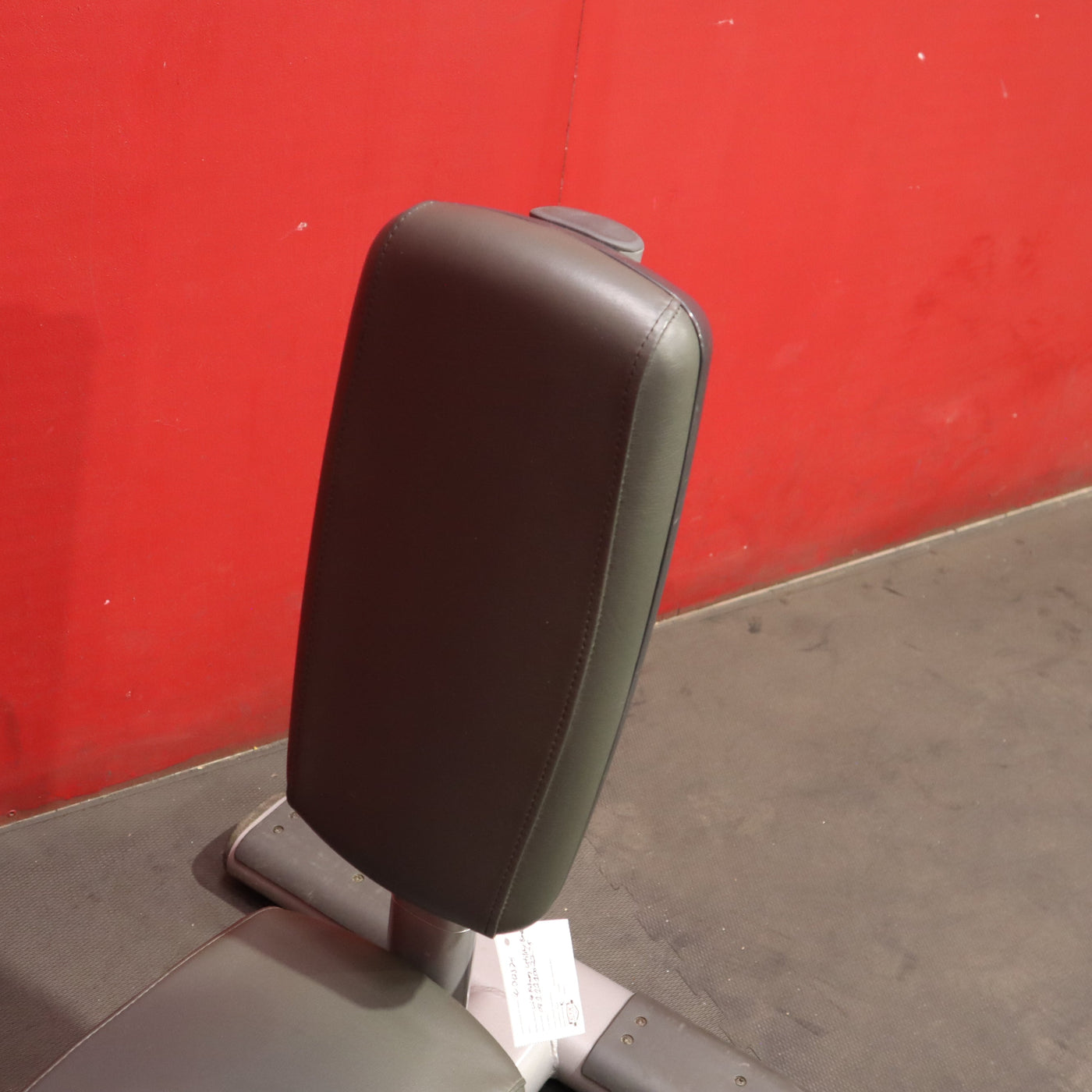 Life Fitness Utility Bench (Remanufactured)