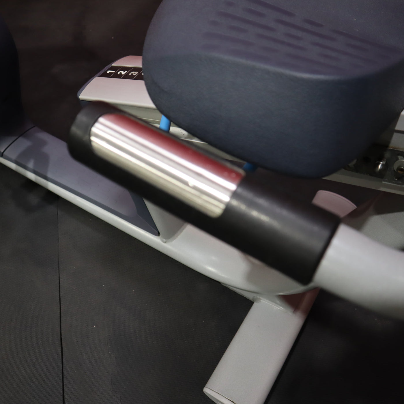 Precor RBK 885 Recumbent Bike w/P82 Console (Remanufactured)